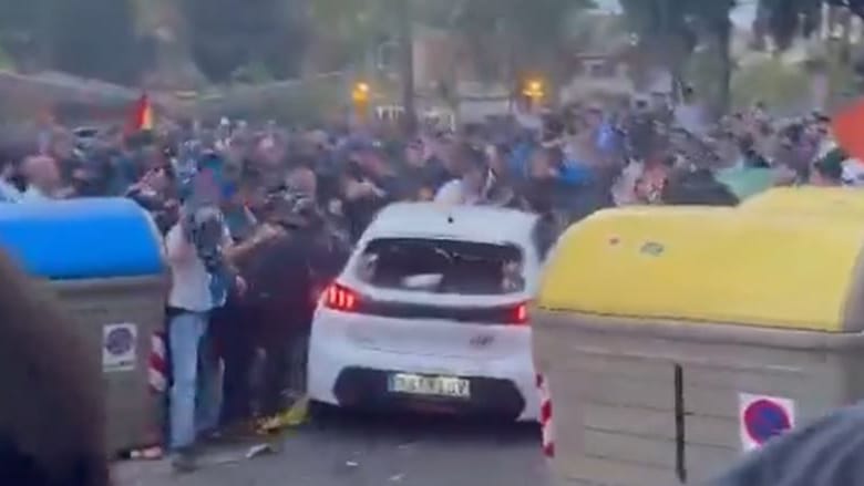 Barcelona: Auto fährt in Menschenmenge – viele Verletzte