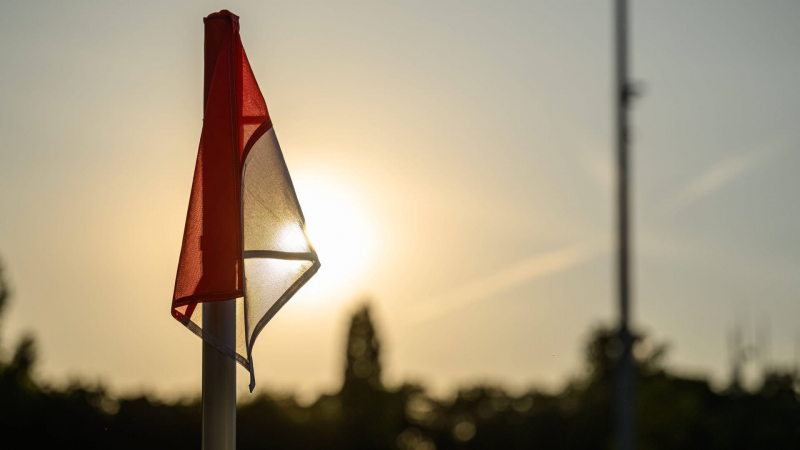 Fußball: Kapitän vom Spandauer SV kollabiert auf Platz und stirbt