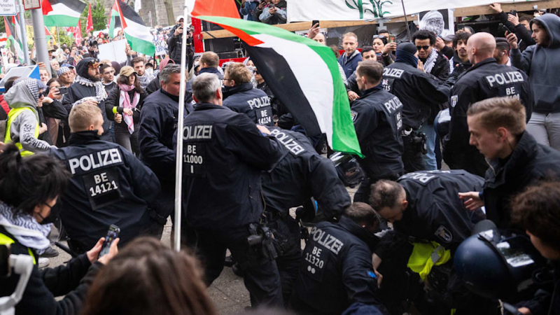 Polizist bei Judenhasser-Demo schwer verletzt