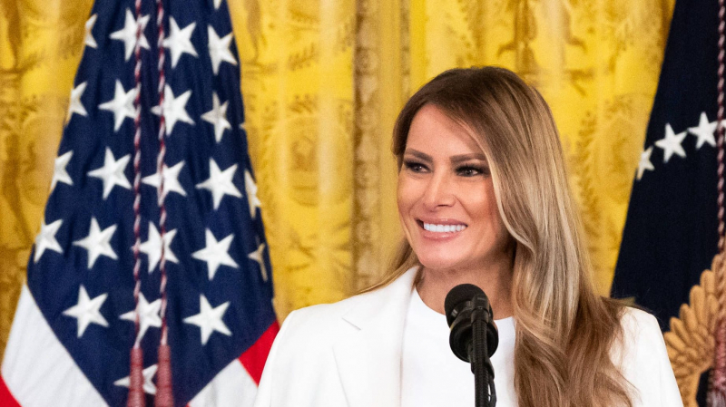 Skulptur von Melania Trump in ihrer Heimat verschwunden