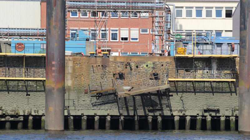 Wichtigster Marine-Hafen bröckelt