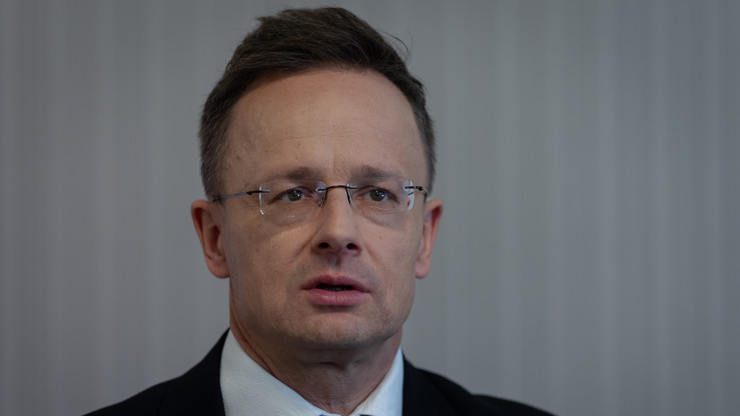 Сийярто: Украина опасна для НАТО из-за конфликта с Россией