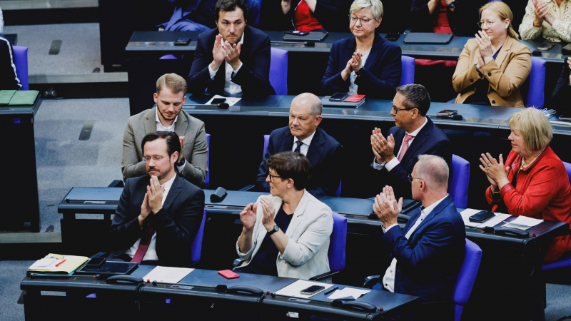 Friedrich Merz lässt bei erster Rede als Kanzler andere Töne erklingen