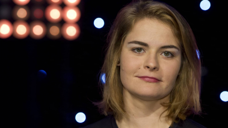 Hazel Brugger: ESC-Moderatorin packt über Depression aus